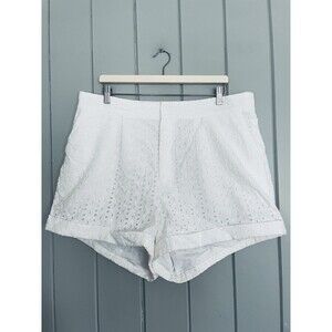 NWT Unique Vintage Eyelet Shorts 1X White Flat Front Lined NEW